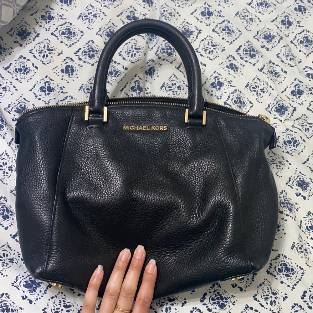 Michael kors purse